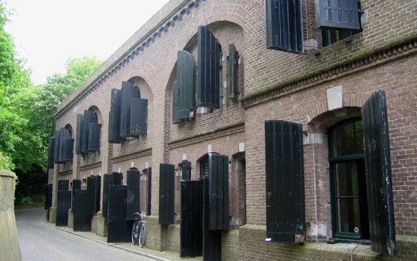 Gebouw L'. Kazerne Oud Molen